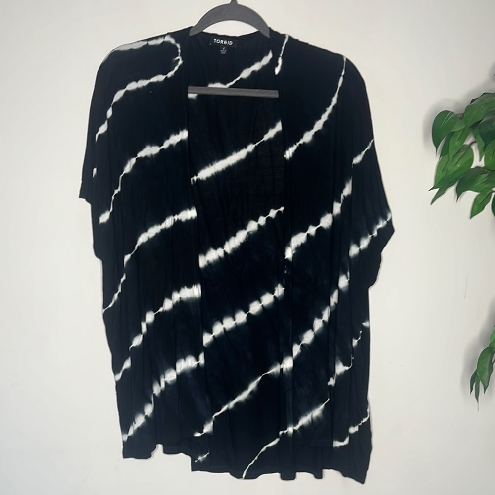 Torrid Black and White Tie Dye Cardigan